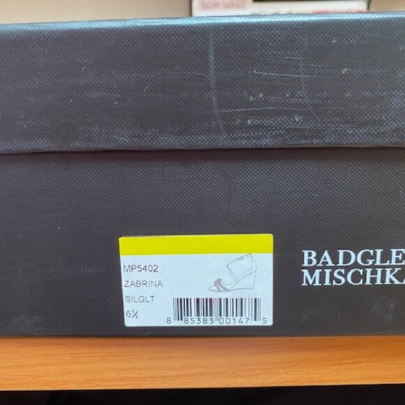 BADGLEY MISCHKA WEDGE BOX AND DUST BAG WORN ONCE - Picture 5 of 5